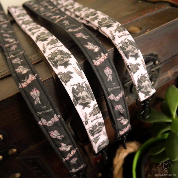 Cordon tour de cou - porte badge porte clé Pastel Goth